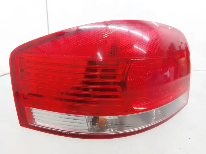 Audi A3/S3 8L (2000 - 2003) 8P0945095 Задний фонарь в кузове — фото 1