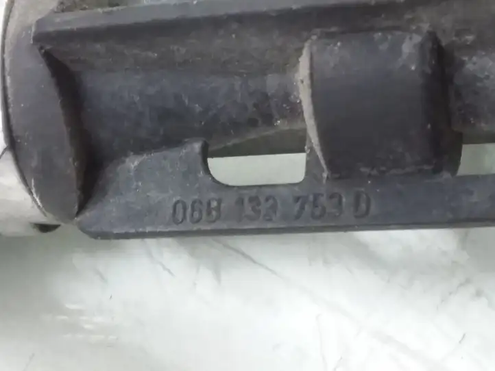 Audi A3/S3 8L (2000 - 2003) 06B133753D Трубки и шланги — фото 3