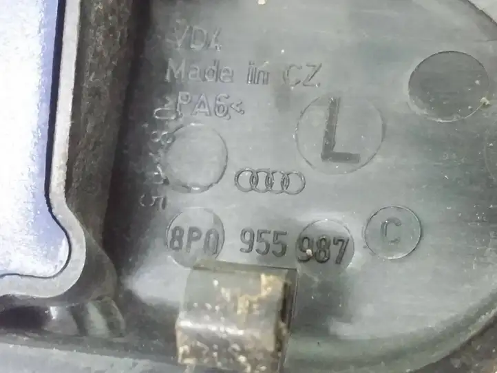 Audi A3/S3 8P (2004 - 2008) 8P0955987c Форсунка омывателя лобового стекла — фото 2