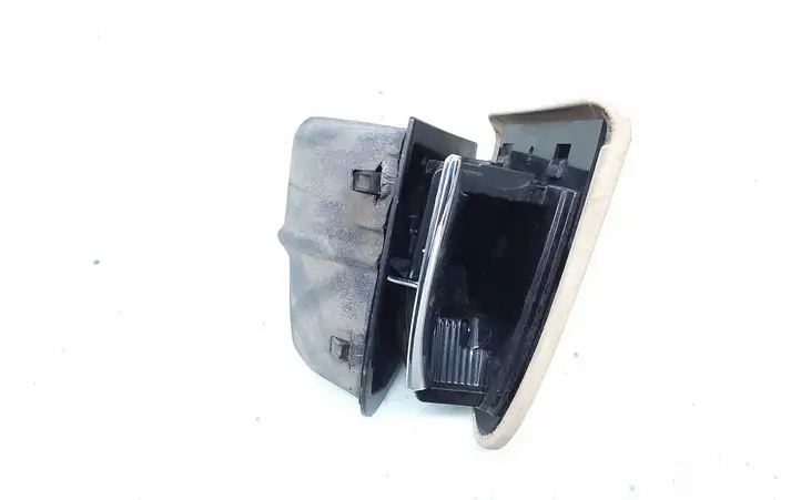 Mercedes-Benz CLS C219 (2003 - 2011) A2198100130 Дверная пепельница — фото 3