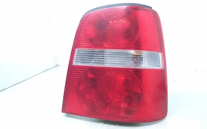 Volkswagen Touran I (2003 - 2010) 1T0945096T Задний фонарь в кузове — фото 1