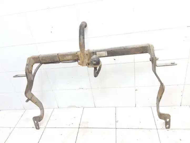 Peugeot Partner (2015 - 2018) 01130381000 Комплект буксировочного крюка — фото 1