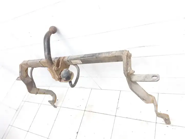 Peugeot Partner (2015 - 2018) 01130381000 Комплект буксировочного крюка — фото 2