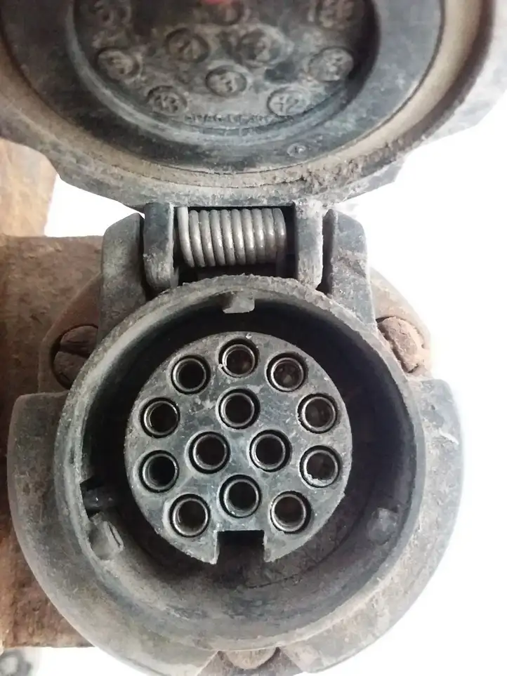 Peugeot Partner (2015 - 2018) 01130381000 Комплект буксировочного крюка — фото 4