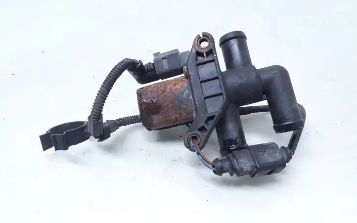 Volkswagen Touran I (2003 - 2010) 1T0820036A Электроциркуляционный насос — фото 3