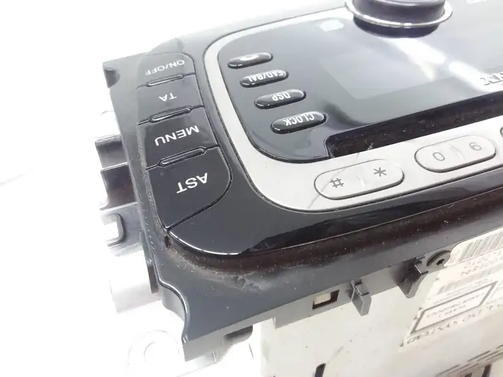 Ford Mondeo MK IV (2007 - 2014) BS7T18C939AC Магнитола / мультимедийная система — фото 2