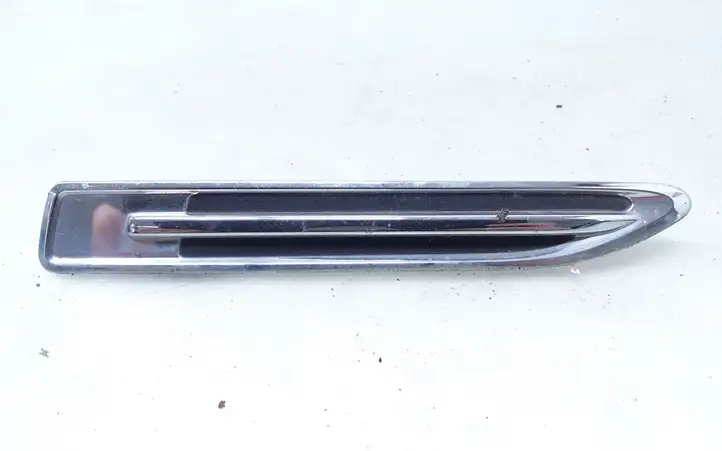 Ford Mondeo MK IV (2007 - 2014) BS7116C216A Решетка в крыле — фото 1