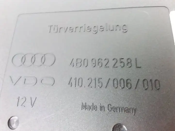 Audi A6 S6 C5 4B (2001 - 2004) 4B0962258L Модуль комфорта — фото 2