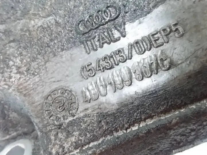 Audi A6 S6 C5 4B (2001 - 2004) 4B0199307C Кронштейн двигателя — фото 3
