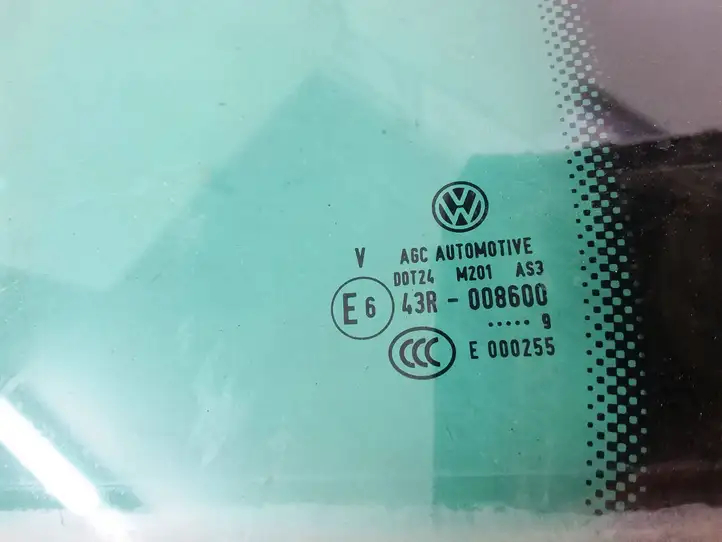 Volkswagen Tiguan (2007 - 2011) 5N0845213 Форточка двери — фото 2