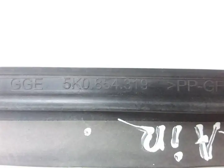 Volkswagen Golf VI (2009 - 2013) 5K0854319 Накладка стоек лобового стекла — фото 2