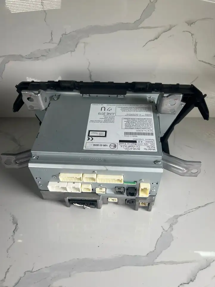 Toyota Prius+ (ZVW40) (2011 - 2018) 8614047221 Магнитола / мультимедийная система — фото 2