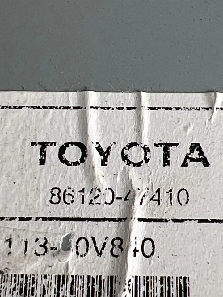 Toyota Prius (XW30) (2009 - 2015) 8612047410 Магнитола / мультимедийная система — фото 3