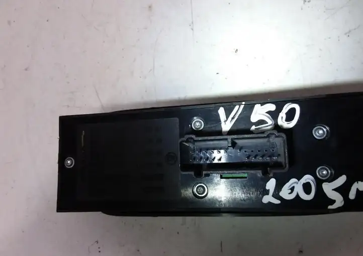 Volvo V50 (2004 - 2008) 30773427 Кнопка стеклоподъемников — фото 4
