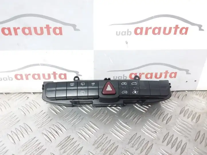 Mercedes-Benz Vito Viano W639 (2003 - 2010) 6395453507 Включатель аварийных фонарей — фото 1