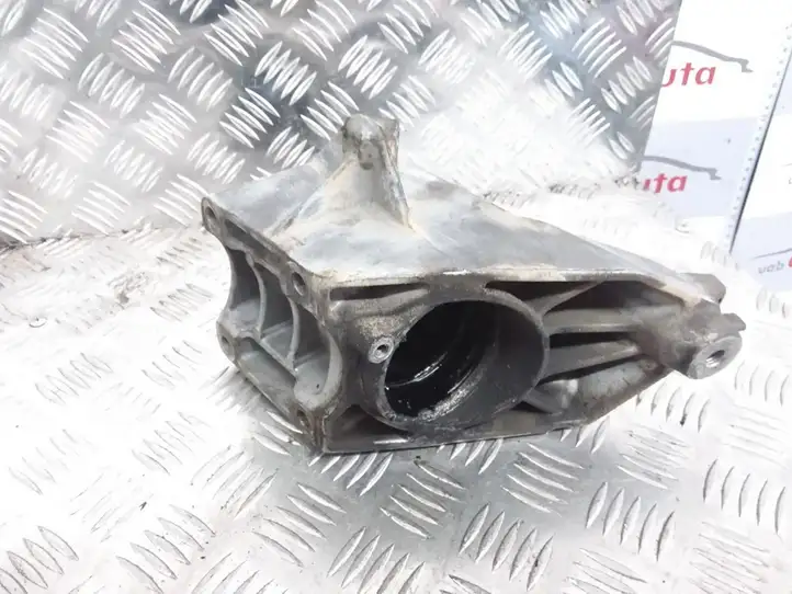 Mercedes-Benz Vito Viano W639 (2003 - 2010) A6452230004 Кронштейн двигателя — фото 2