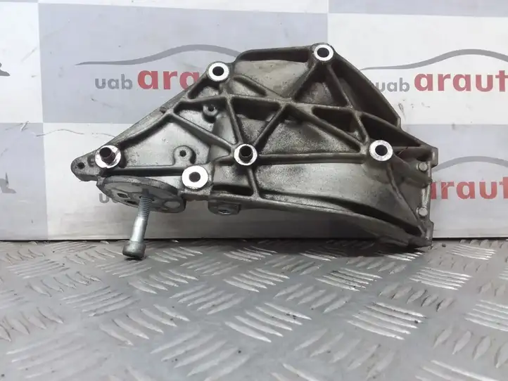 Ford Focus C-MAX (2003 - 2010) 9650034280 Кронштейн генератора — фото 4