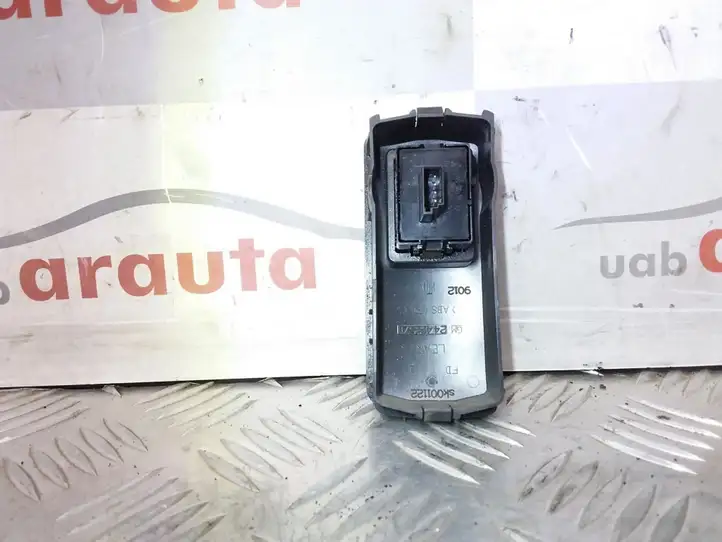 Opel Signum (2002 - 2008) 687833988 Блок кнопок стеклоподъемников — фото 2