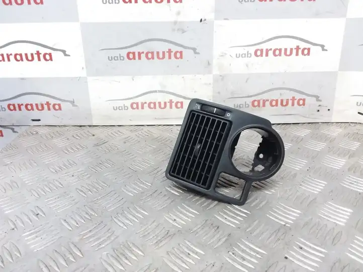 Volkswagen Golf IV (1998 - 2005) 1J1815715A Боковой воздушный дефлектор — фото 1