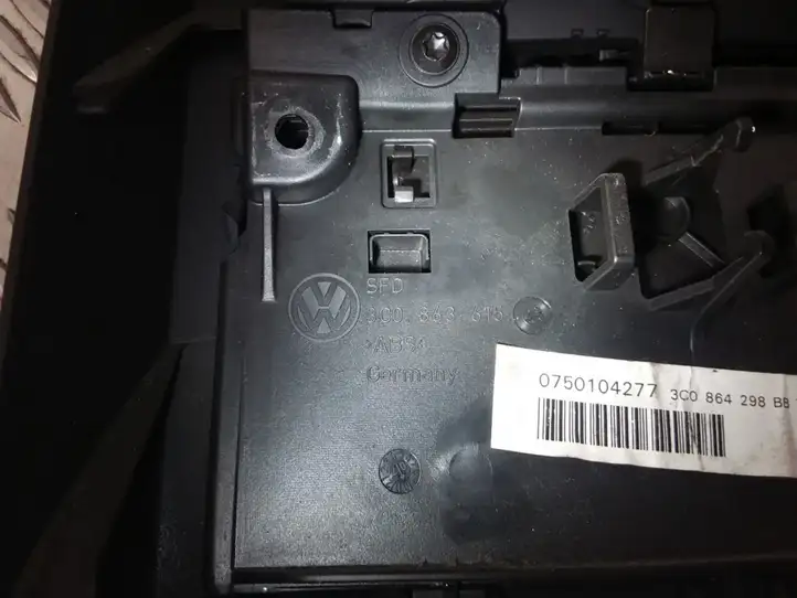 Volkswagen PASSAT B6 (2005 - 2010) 3C0863615 Накладка заднего прикуривателя — фото 5