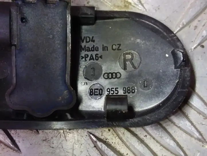 Audi A4 S4 B7 8E 8H (2004 - 2009) 8E0955988D Форсунка омывателя лобового стекла — фото 4