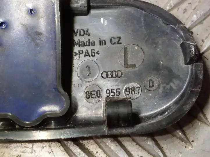 Audi A4 S4 B7 8E 8H (2004 - 2009) 8E0955987D Форсунка омывателя лобового стекла — фото 4