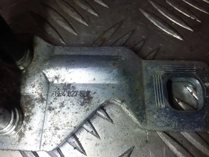 Audi A4 S4 B7 8E 8H (2004 - 2009) 8P4827507 Кронштейн замка багажника — фото 2