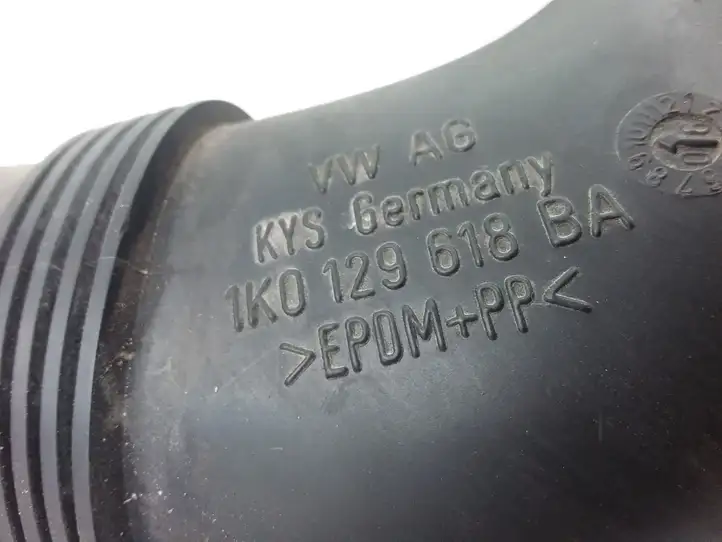 Volkswagen Touran I (2003 - 2010) 1K0129618BA Детали воздухозаборника — фото 3