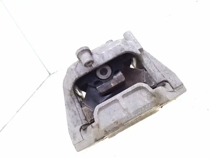Volkswagen Touran I (2003 - 2010) 1K0199262AS Опора двигателя — фото 2