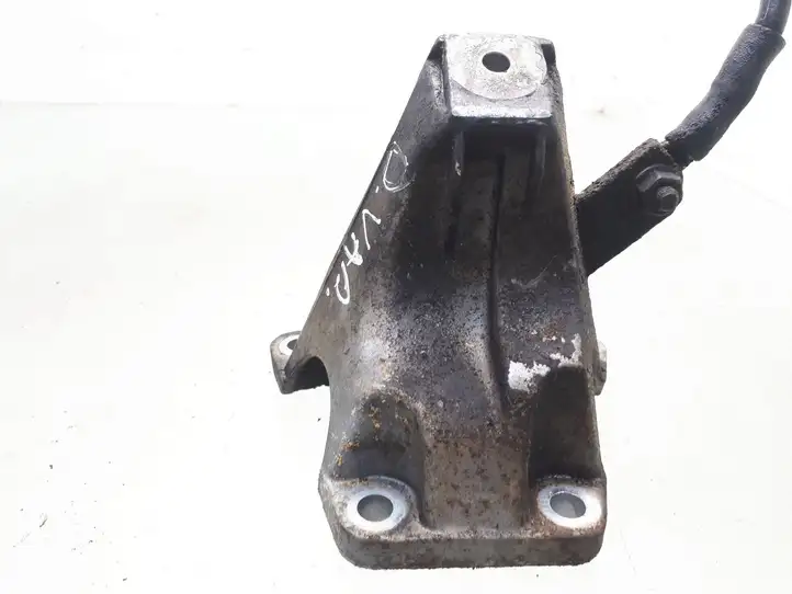Audi A4 S4 B6 8E 8H (2000 - 2006) 8E0199308J Кронштейн двигателя — фото 3