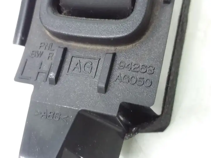 Subaru Outback (2003 - 2007) 94263AG050 Кнопка стеклоподъемников — фото 3