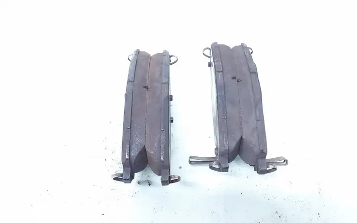 Toyota C-HR I (2016 - 2022) Передние тормозные колодки — фото 3