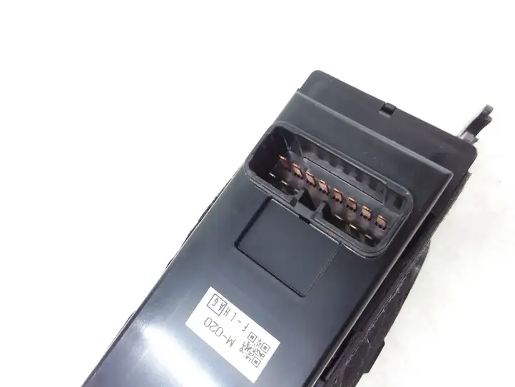 Subaru Outback (2003 - 2007) 514837 Кнопка стеклоподъемников — фото 3