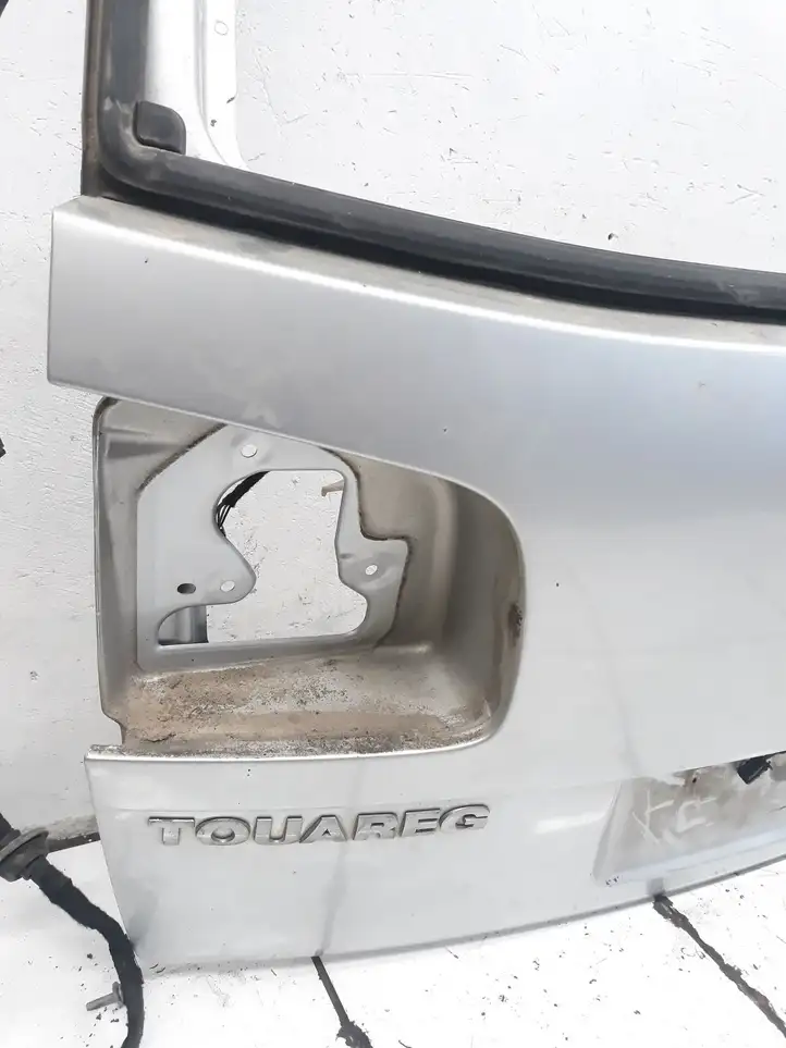 Volkswagen Touareg I (2002 - 2010) Крышка багажника — фото 2