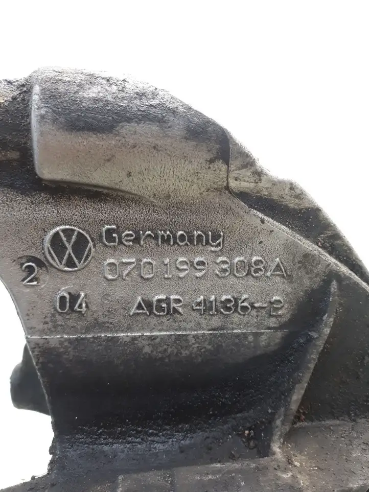 Volkswagen Touareg I (2002 - 2010) 070199308A Кронштейн двигателя — фото 4