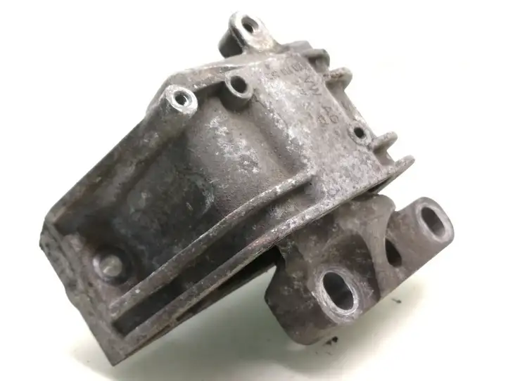 Volkswagen PASSAT B6 (2005 - 2010) 1K0199262P Опора двигателя — фото 1