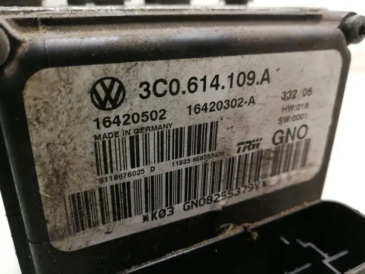 Volkswagen PASSAT B6 (2005 - 2010) 3C0614109A ABS блок — фото 4