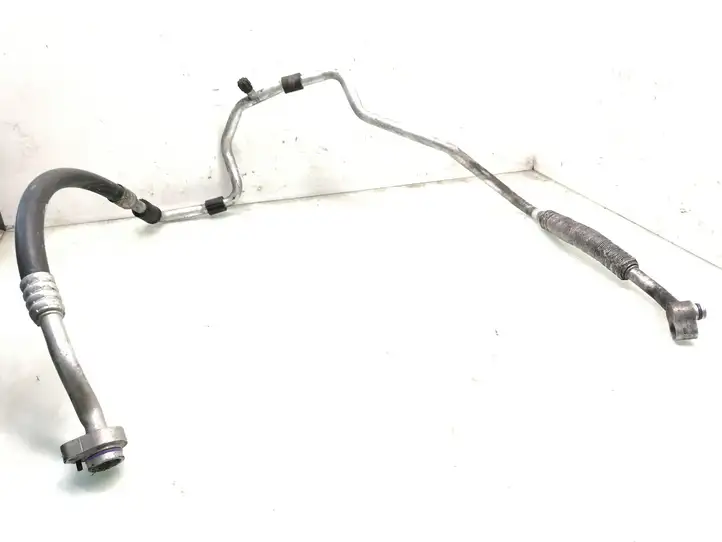 Volkswagen PASSAT B6 (2005 - 2010) 3C0820743BF Трубки и шланги кондиционера — фото 1