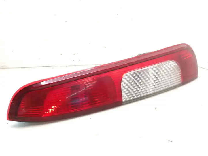 Ford Focus C-MAX (2003 - 2010) 3M5113A602AA Задний фонарь в кузове — фото 1
