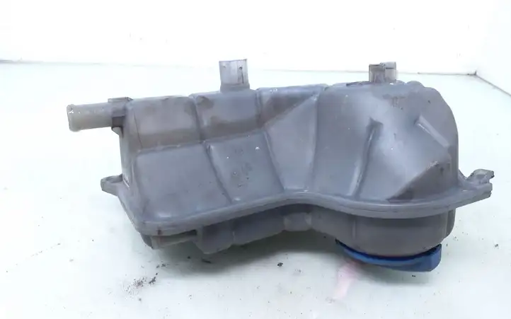 Audi A4 S4 B6 8E 8H (2000 - 2006) 8E0121403 Расширительный бачок — фото 3