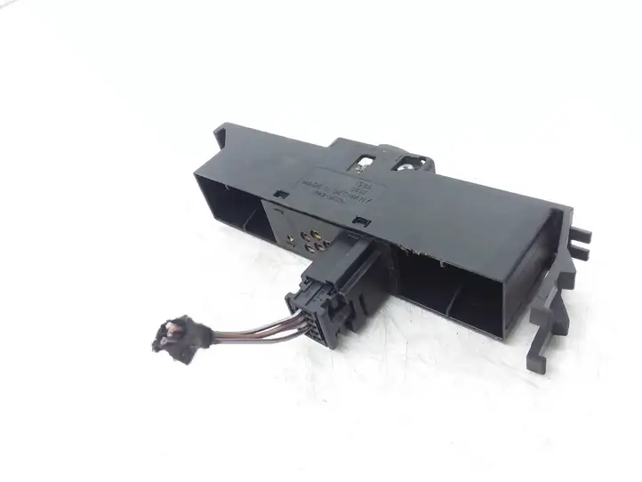 BMW 3 E46 (1998 - 2005) 6902177 Кнопка стеклоподъемников — фото 2