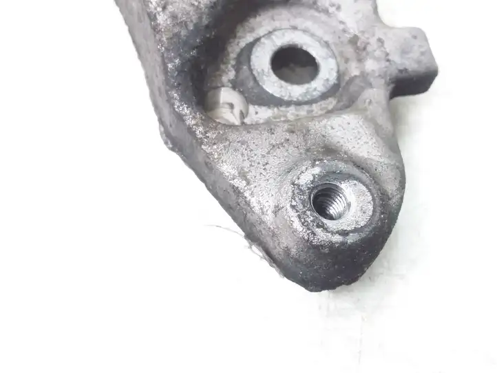 Ford Focus C-MAX (2003 - 2010) 9653249480 Кронштейн генератора — фото 5
