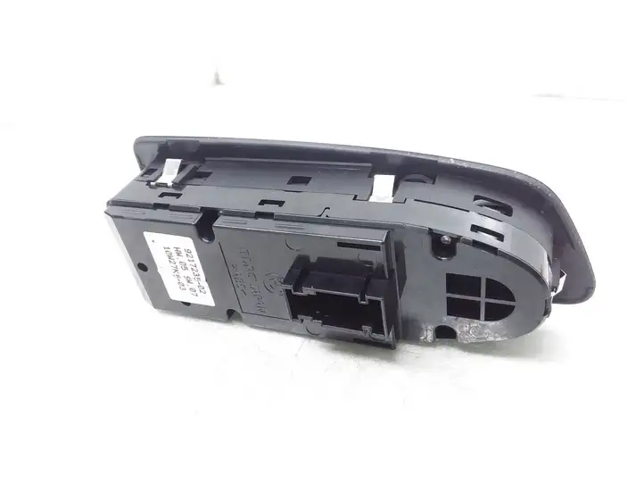 BMW 1 E81 E87 (2004 - 2011) 9217235 Кнопка стеклоподъемников — фото 2