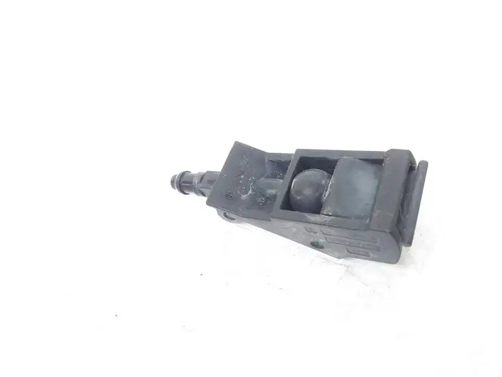 Volkswagen Polo (2005 - 2009) 6E0955985B Форсунка омывателя лобового стекла — фото 2
