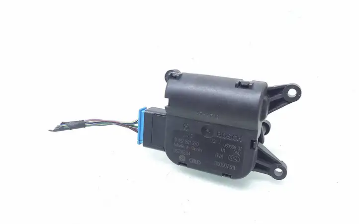 Volkswagen PASSAT B6 (2005 - 2010) 0132801370 Двигатель задвижки потока воздуха — фото 3