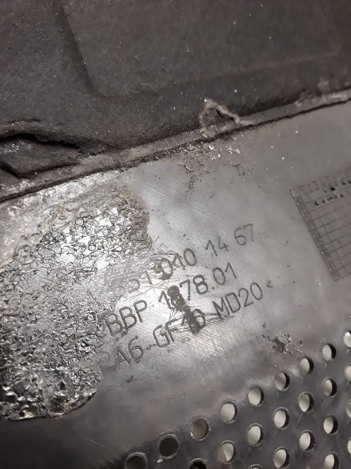 Mercedes-Benz CLS C218,X218 (2011 - 2017) A6510101467 Крышка двигателя декоративная — фото 4