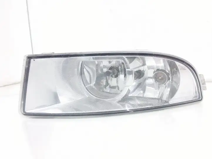 Skoda Octavia Mk2 (1Z) (2004 - 2013) 1Z0941699C Передняя противотуманная фара — фото 1