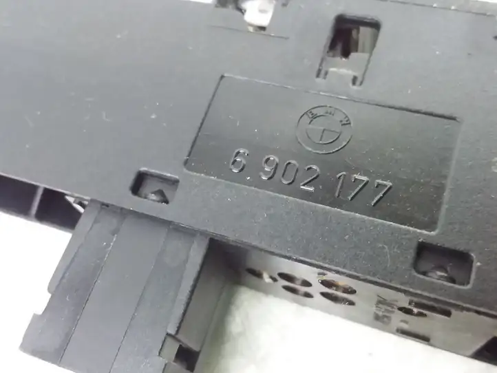 BMW 3 E46 (1998 - 2005) 6902177 Кнопка стеклоподъемников — фото 3