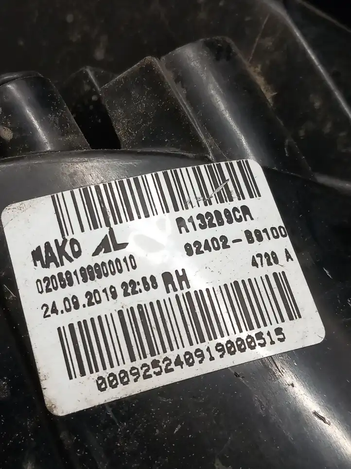 Hyundai i10 (2016 - 2019) 92402B9100 Задний фонарь в кузове — фото 5