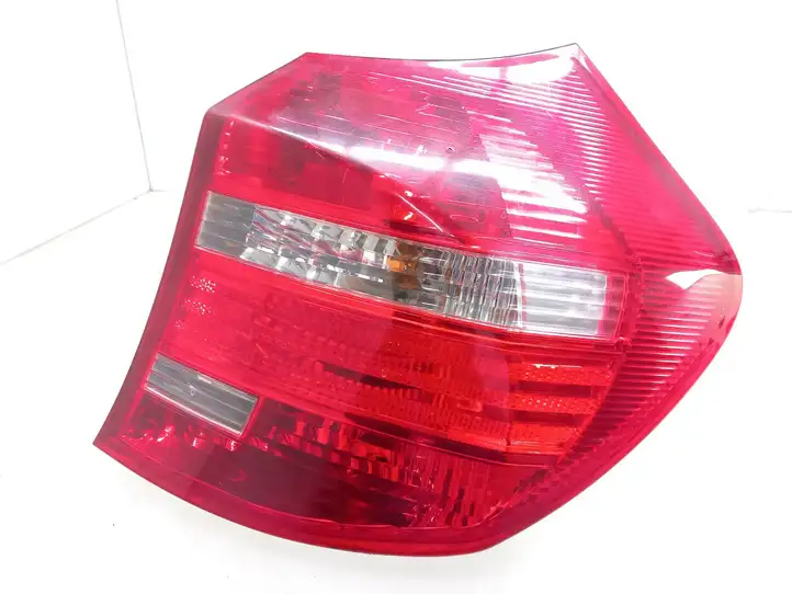 BMW 1 E81 E87 (2004 - 2011) 7164956 Задний фонарь в кузове — фото 1